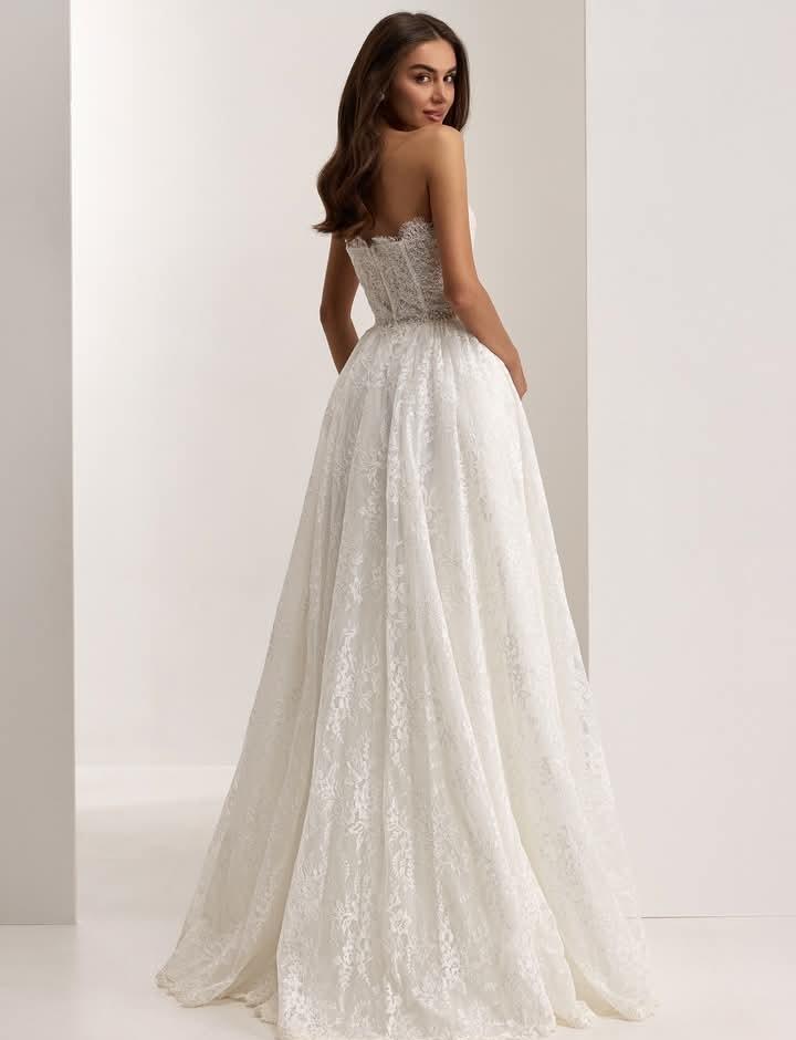 Blonde prinsesse brudekjole 